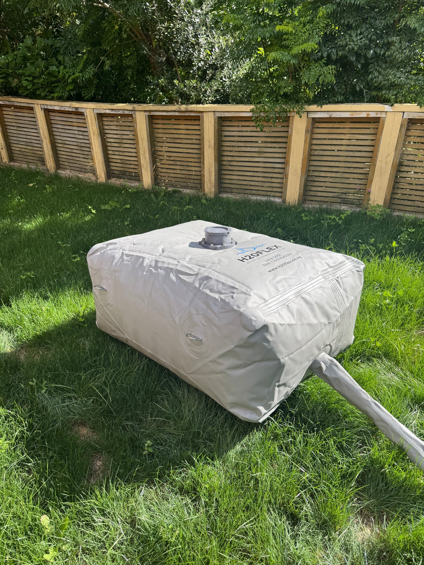 1000L H20Flex Bladder: Heavy-Duty Non-Potable Liquid Storage